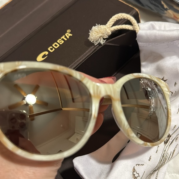 Costa Del Mar Isla sunglasses - Picture 5 of 7